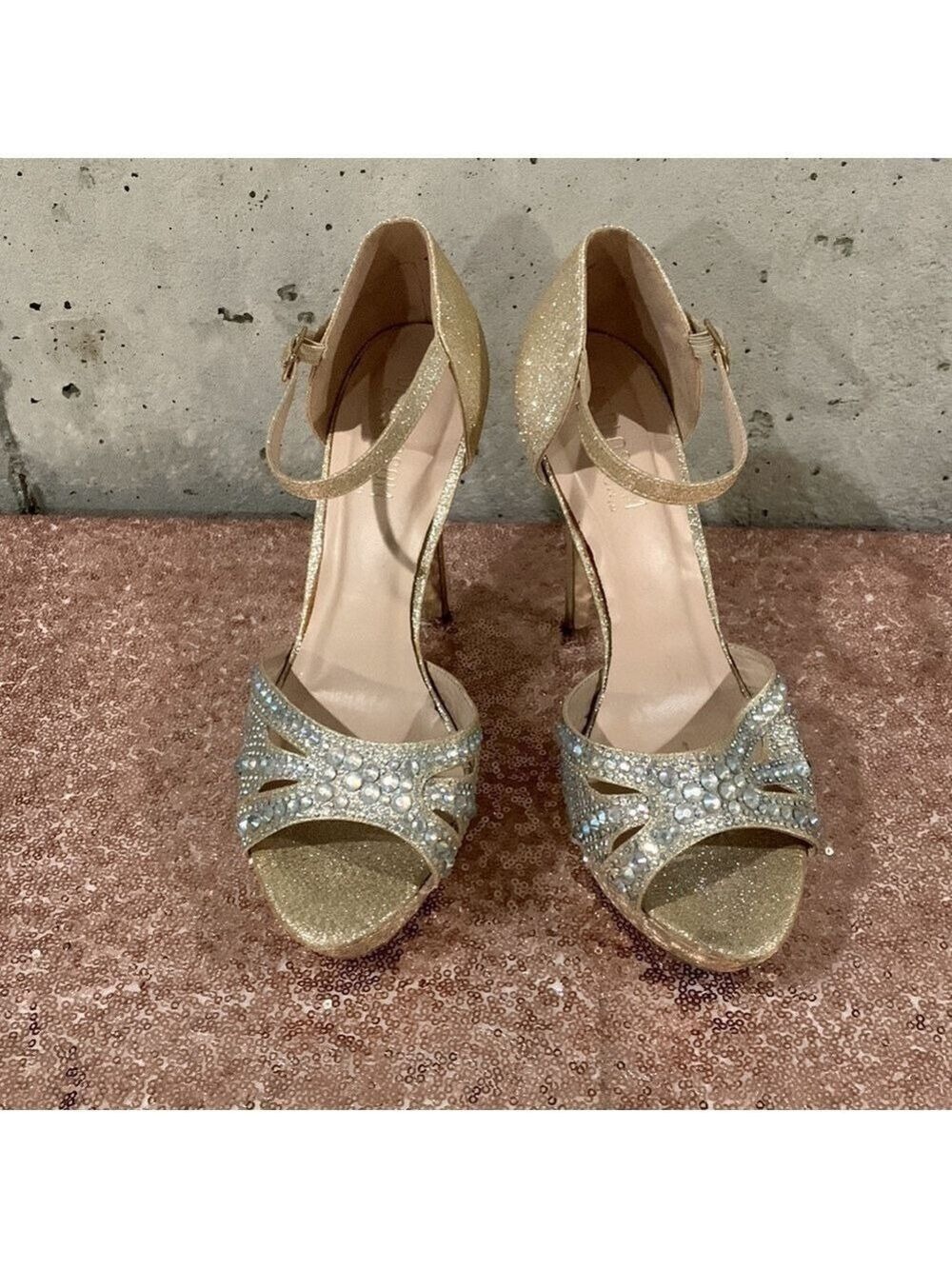 DE BLOSSOM COLLECTION GLITTERY GOLD PANDORA STILETTO HEELS WITH RHINESTONES S-9